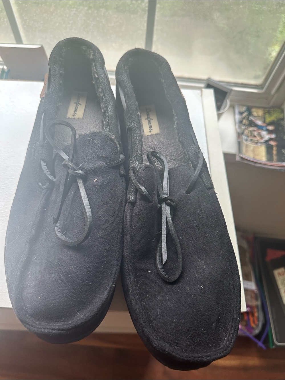 dearfoams Black Men's Suede Slip-On slippers